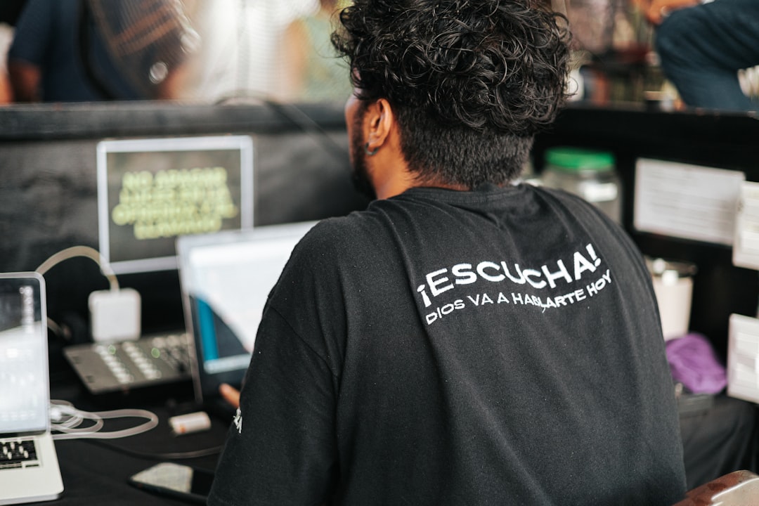 Ciberseguridad Ofensiva: 5 Herramientas de Hacking Ético que todo Ingeniero debe conocer.